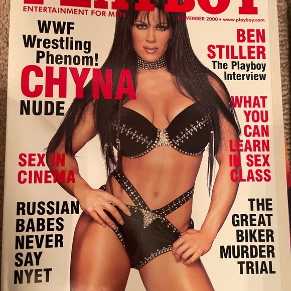 Playboy November 2000 - Picture 2 of 4